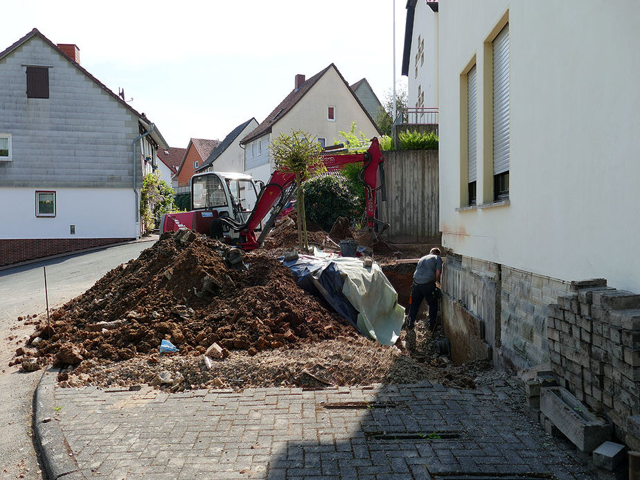 Neugestaltung Eingangsbereich des Gemeindezentrums (Foto: Karl-Franz Thiede))